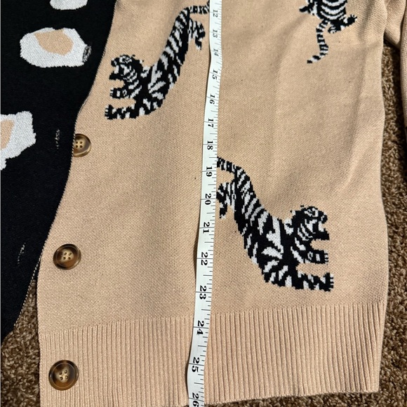 SHEIN Black and Cream Knit Cardigan - Picture 9 of 9